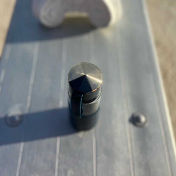 14oz Glass Water Bottle with Twist Top & Handle and Silicone Sleeve - Picture 9 of 13